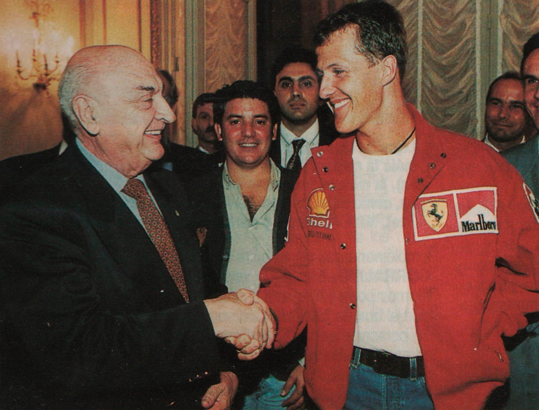 Froilán y Michael Schumacher. Fue en la previa del Gran Premio de la República Argentina de 1997 (Archivo CORSA).