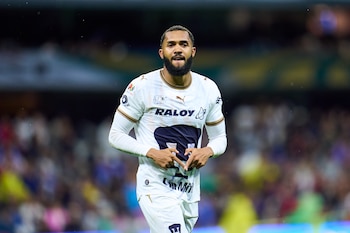 El delantero brasileño marcó un doblete ante el Atlante y llegó a ocho anotaciones en el torneo, una producción que el técnico considera fundamental para las aspiraciones universitarias. (Emmanuel Martínez / EMX imageStudio Sport)