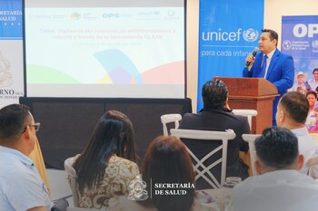 La jornada se realizó con la OPS y UNICEF, reunió a especialistas nacionales e internacionales y promovió el enfoque “Una Salud” para mejorar la prevención, el monitoreo y la actuación ante riesgos sanitarios