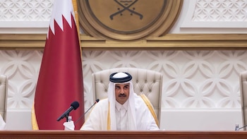 El emir de Qatar reclama "redoblar los esfuerzos" para garantizar la seguridad en el Golfo y Ormuz