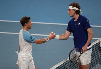 Stefanos Tsitsipas viene de caer