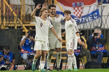 Mikel Merino remonta con dos goles a una combativa Croacia. (AP Foto/Darko Bandic)