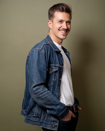 Fernando Rebeil actualmente promociona la