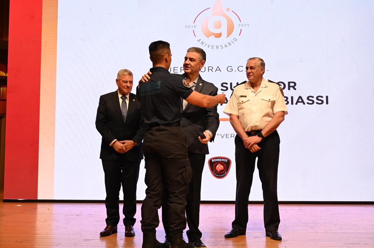 Efectivos del Cuerpo de Bomberos recibieron reconocimientos por distintas intervenciones del año