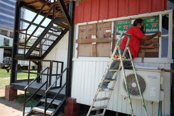 Los cubanos toman sus previsiones