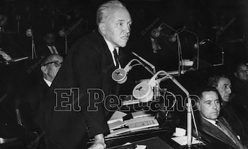 Porras Barrenechea llegó al mundo