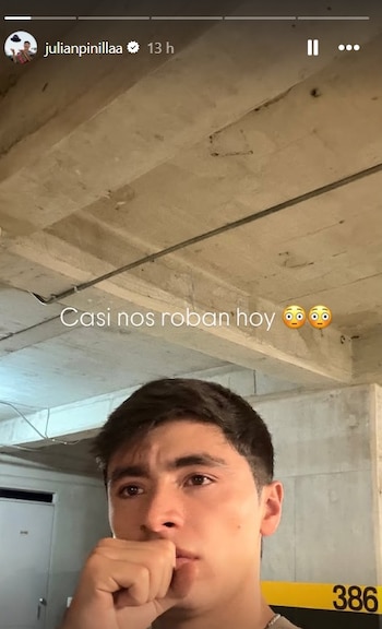 Los vecinos alertan a “El Chico de la Ruana” y frustran un posible raponazo - crédito @julianpinillaa/IG