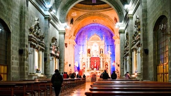 Misa en honor a Virgen