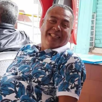 Iván Darío Jiménez Segovia fue encontrado muerto días después de que hombres armados interceptaran e incendiaron la camioneta en la que viajaba junto a otras tres personas - crédito Medellín Oscura/Facebook