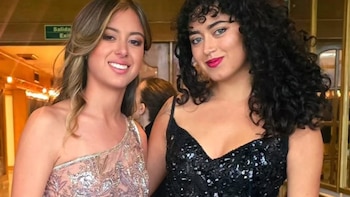 Antonella Petro recibió particular mensaje de felicitación por parte de su hermana Sofía en su cumpleaños: “Migajera”