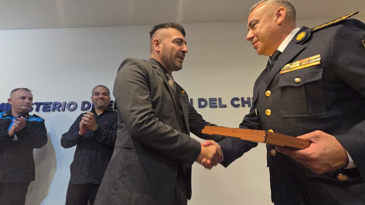 Cincuenta efectivos policiales recibieron su diploma