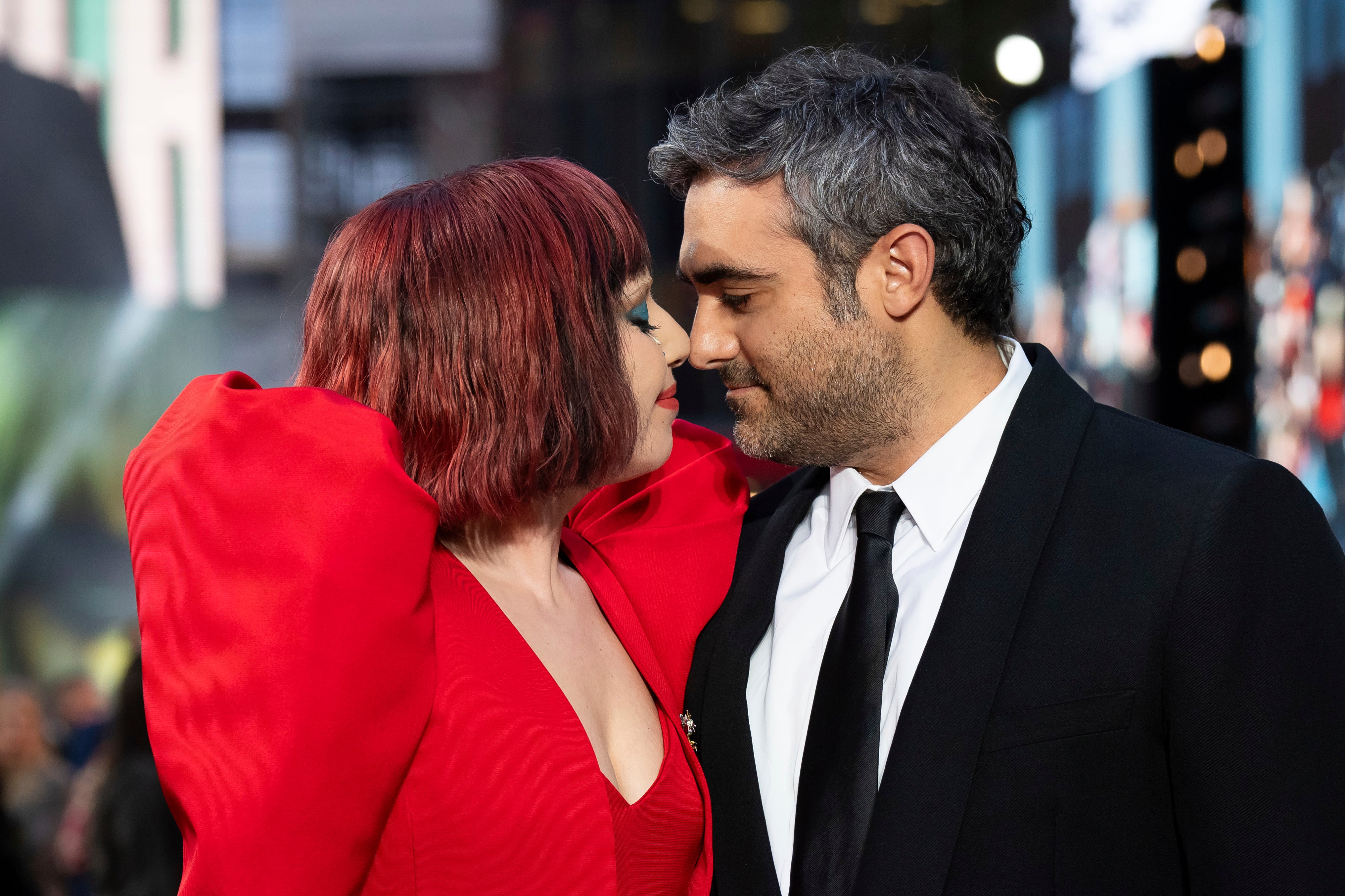 Lady Gaga y Michael Polansky no tienen planes de casarse en una boda grande. (AP)