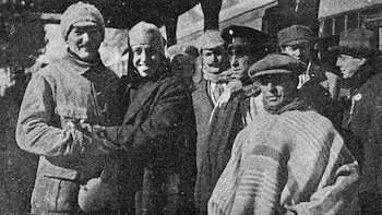 La llegada a Uspallata y el abrazo con quienes recibieron a Zuloaga y Bradley