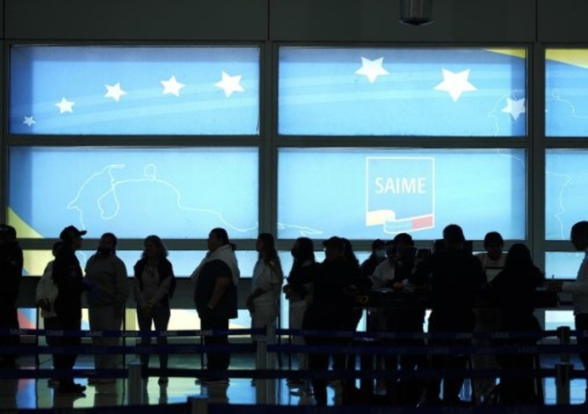 Más de una decena de compañías extranjeras, entre ellas aerolíneas de Estados Unidos y Europa, suspendieron sus vuelos a Venezuela tras las advertencias emitidas por la Administración Federal de Aviación de EEUU