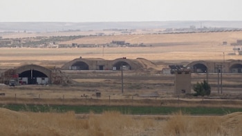 El embajador de EEUU criticó el bombardeo una base siria cerca de la frontera con Turquía