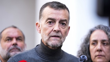 Maíllo alava la postura de