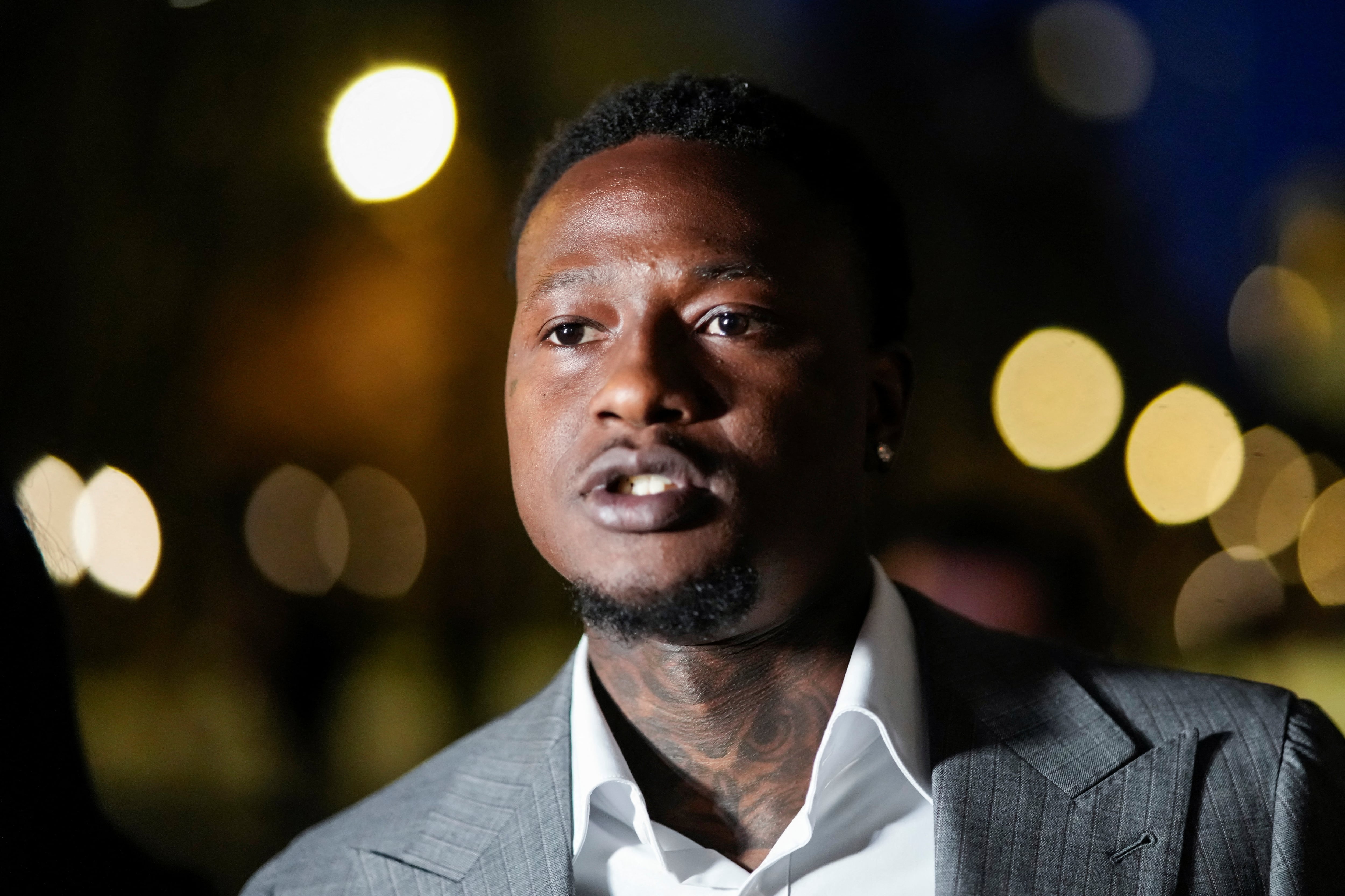 El jugador profesional de baloncesto Terry Jones se declaró no culpable de los cargos que se imputan. (REUTERS/Eduardo Munoz)