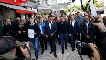 Intendentes peronistas dejan petitorio a Sandra Pettovello