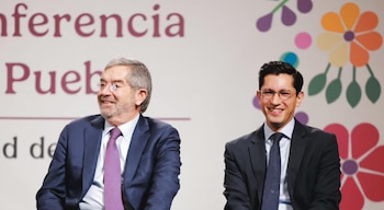 En la cancillería, Roberto Velasco Álvarez ha coordinado la agenda de México con Estados Unidos y Canadá.