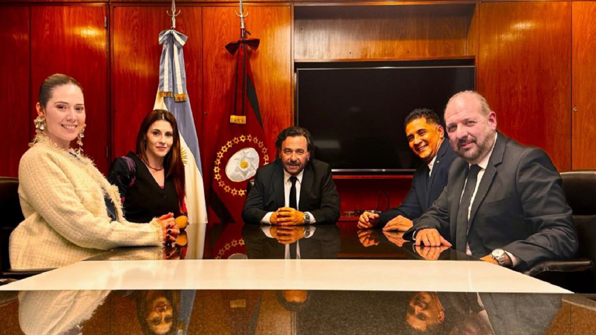 Gustavo Sáenz con los diputados de Coherencia