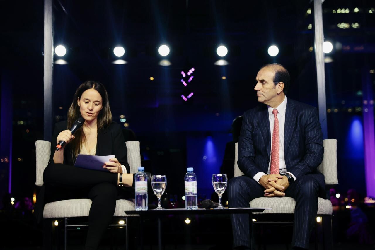 María Ibarzabal y Manuel García-Mansilla en su disertación en la Fundación Faro