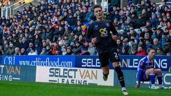 Oliver Sonne, futbolista del Burnley.