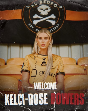 Kelci-Rose Bowers firmó con el Real Bedford Women