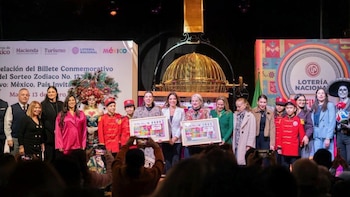 Lotería Nacional devela billete conmemorativo