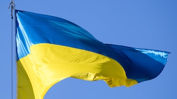 Merz asegura que la paz en Ucrania "pasa por su entrada en la UE" y plantea que Kiev ceda territorios a Rusia