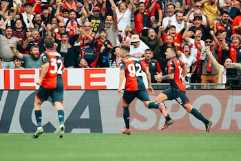 Milutin Osmajić y Junior Messias marcaron los goles que dan la ventaja temprana al Genoa. (X/ @GenoaCFC)