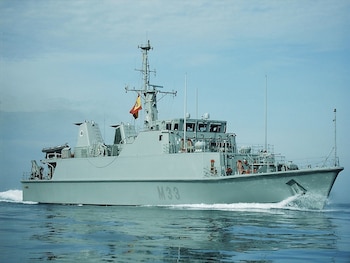 El cazaminas español M-33 'Tambre' (Armada Española)