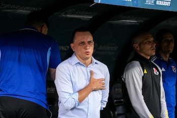 El entrenador de Medellín, Alejandro