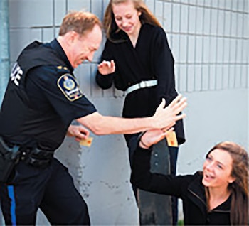 Ward Clapham introdujo multas positivas