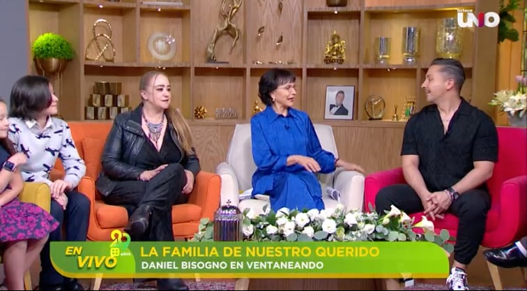 En lugar de una demanda formal, la familia Bisogno prepara una orden de restricción contra Chapoy. (Foto: Ventaneando)