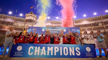 España conquista su tercer Mundialito femenino de fútbol playa en Cádiz