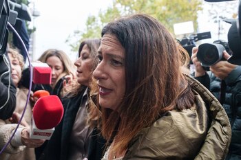 Leire Díez a su llegada a los juzgados de Plaza de Castilla para declarar por el caso 'Leire Díez', a 17 de noviembre de 2025, en Madrid (España).
(Matias Chiofalo - Europa Press)