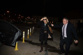 Susana en las afueras del