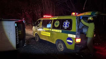 Aparatoso accidente de tránsito cobró la vida de un motociclista en San Salvador