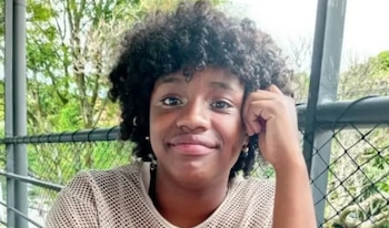 La incertidumbre y el dolor marcan el día a día de la familia de Sharlottes Palacios Porto, una adolescente colombiana de trece años cuyo paradero es desconocido desde mediados de agosto en Medellín - crédito redes sociales