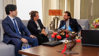 El Salvador evalúa una plataforma con inteligencia artificial supervisada para la gobernanza digital (Foto cortesía Vicepresidencia de El Salvador)