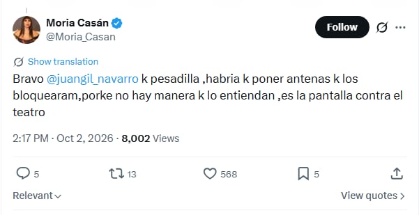 Un mensaje publicado por la actriz Moria Casán en la red social X expresa su apoyo al actor Juan Gil Navarro en una crítica sobre el uso de teléfonos en las funciones de teatro.
