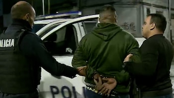 Amenazaron a periodistas que cubrían las inundaciones en Dock Sud: “Te rompo la cámara a mazazos”