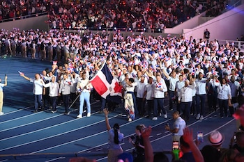 La inauguración de los Juegos Centroamericanos y del Caribe dejó imágenes conmovedoras, mientras el equipo local abrió el medallero con una destacada actuación en la prueba de doble par de remos cortos ligero (Cortesía: Comité Olímpico Dominicano).