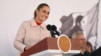 Sheinbaum justifica a Hugo Aguilar