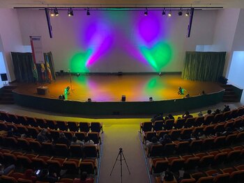 Auditorio del centro cultural Nhora