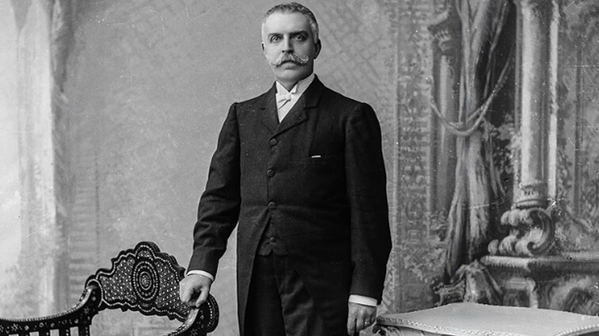 Manuel González Prada, líder intelectual y defensor de los derechos sociales, dejó una huella profunda en la literatura y política peruana del siglo XIX y XX. (Adolfo Dubreuil)