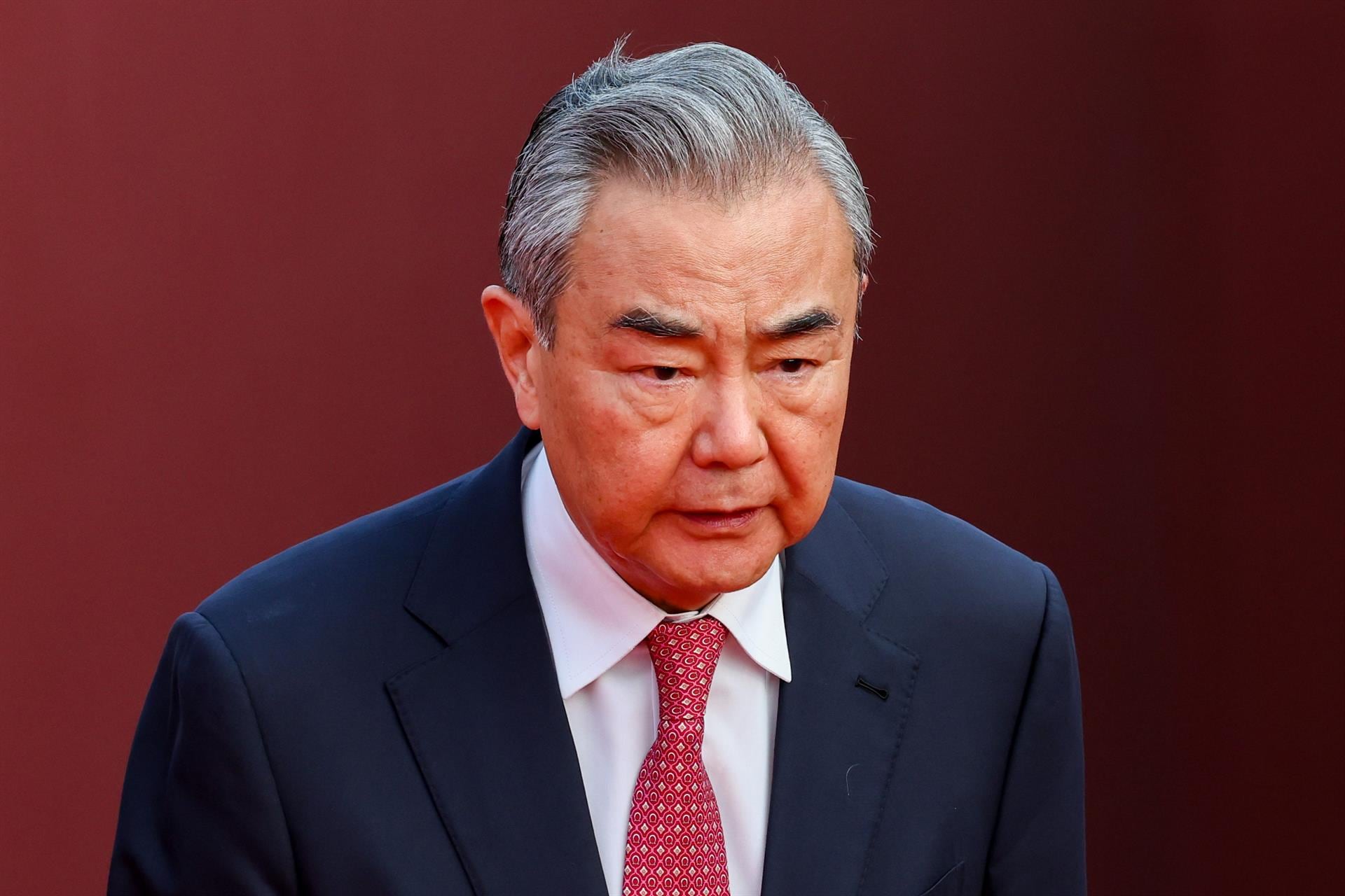 China exige a EEUU respetar los "intereses" de Pekín y sus principios fundacionales