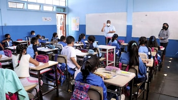 Mientras en Lima uno de