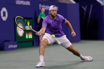 Sock se retiró por lesión