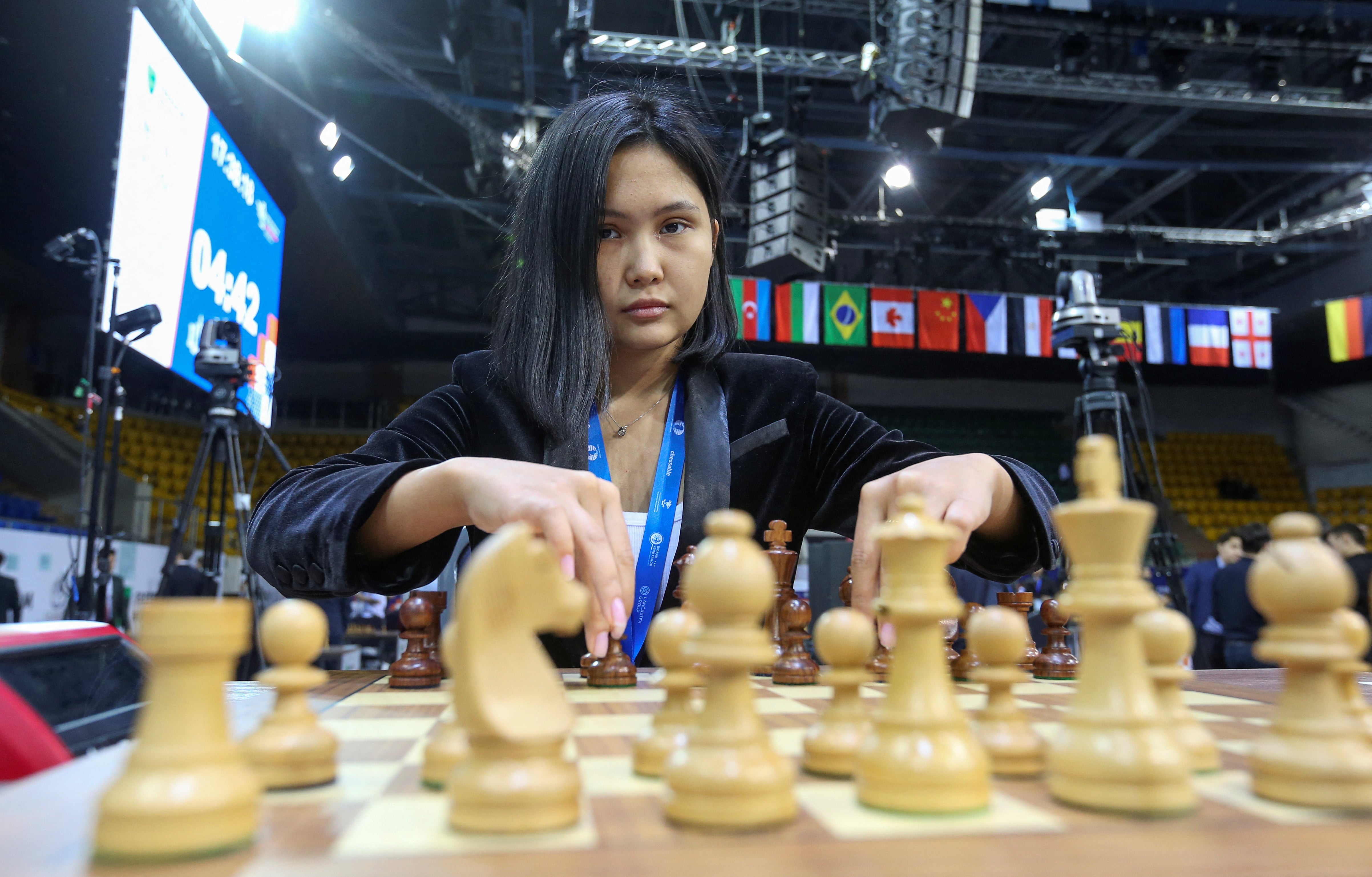 Faustino Oro le igualó a la kazaja Assaubayeva, ganadora de tres mundiales de ajedrez blitz (REUTERS/Pavel Mikheyev)